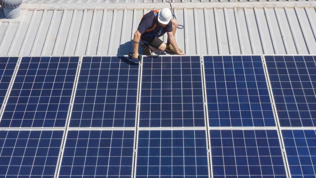 Slash Energy Bills with a 1 Kw Solar Panel